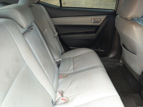 Imagen 13 de 18 de Toyota Corolla Gli