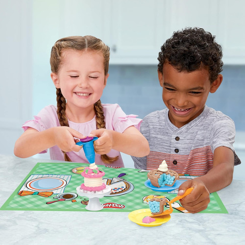Play Doh Dulces Y Pasteles Playset F1791