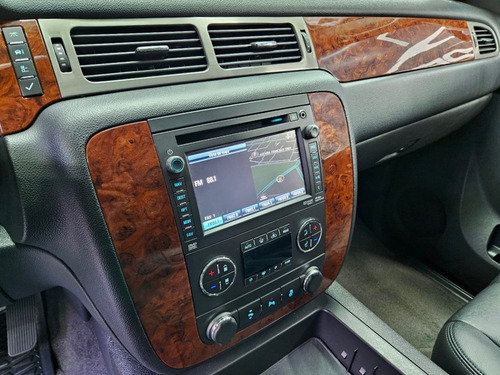 Chevrolet Tahoe E Suv Piel Cd 2a Fila Asientos 4x4 At
