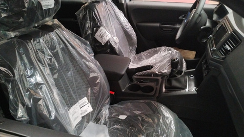 Imagen 15 de 25 de Volkswagen Amarok Dc 2.0 Tdi 180cv Comfortline 4x2 Mt #15