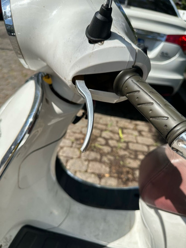 Scooter Beta Arrow Tempo 150 Blanca 32.000kms