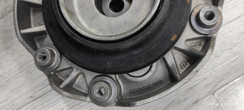 Base Amortiguador Bmw X1 X2 F48 2015 20 689261701 Original (Usado)