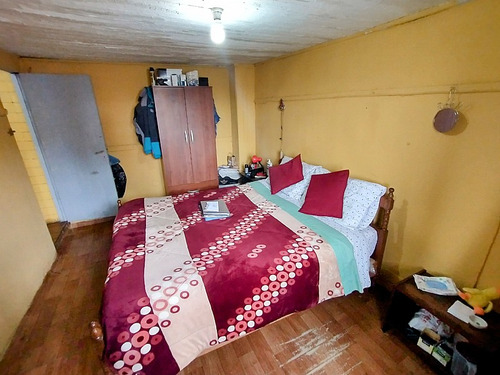 Casa Reguarizada 3d/1b En Cerro Navia.