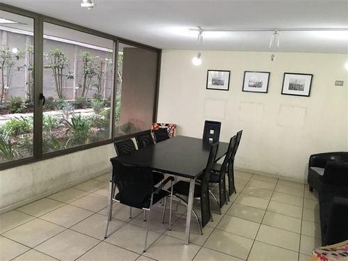 Imagen 14 de 15 de Depto En Venta De 2 Dorm 2 Baños Con Estac. En Santiago