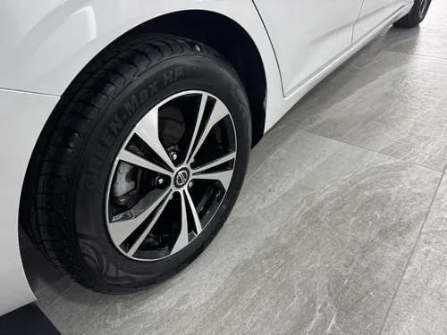 Nissan Sentra 1.8 Sense Cvt