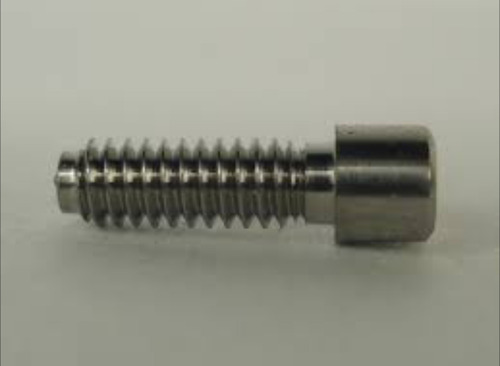 Ucla Calcinable + Tornillo De Fijación X 50