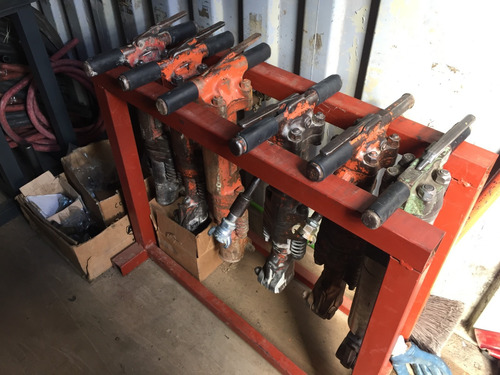 Imagen 11 de 12 de Compresor Y Martillo Neumático Alquiler Y Venta