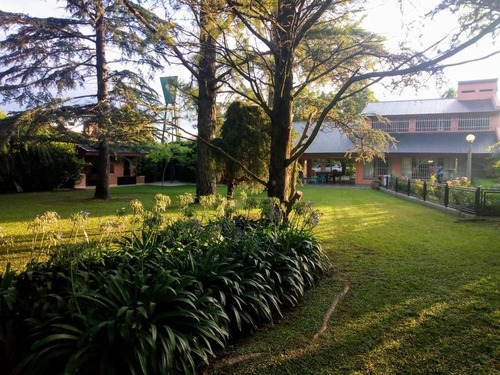 Importante Casa - 8000 M2 Sobre El Rio - Arroyo Seco