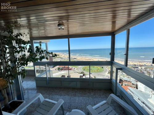 Imagen 11 de 29 de Piso Alto. Hermosa Vista Al Mar. Playa Mansa. Torreon. - Punta Del Este Mansa