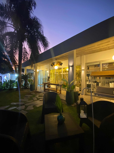 Salón De Fiestas Con Catering P/ Eventos Sociales Y Corporativos En Alquiler Quilmes Leer Descripción.-