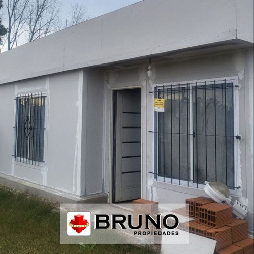 Casa En Venta En Mariano Acosta