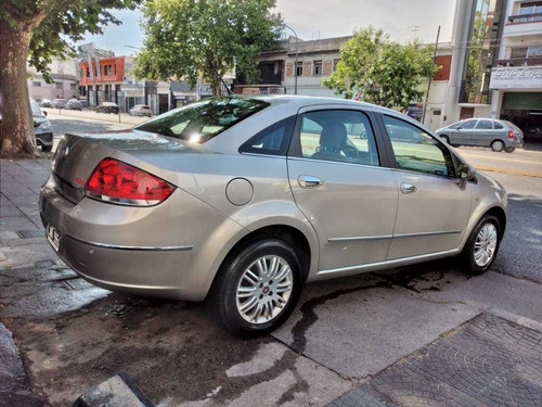 Imagen 6 de 16 de Fiat Linea 2011 1.8 Essence 130cv
