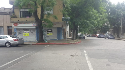 Imagen 4 de 12 de Local Comercial- Marcelino Sosa Esq. Vilardebo , Gran Esquina Frente Al Disco !!