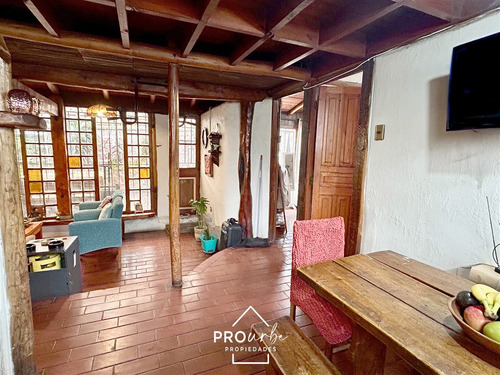 Estilo Artesanal / Gran Terreno, 4 Dorm, 2 Baños, La Florida