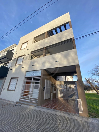 Departamento En Venta - Tandil - Pellegrini Al 300