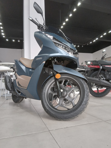 Honda Pcx160 Dlx - Trimoto