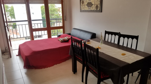 Imagen 6 de 11 de Alquiler Departamento Mar Del Plata 2 Amb Zona Plaza Mitre