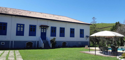 Fazenda Ciclo Do Café Com Sede Centenária.