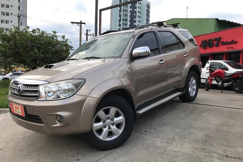 Toyota SW4 3.0 Srv 7l 4x4 Aut. 5p