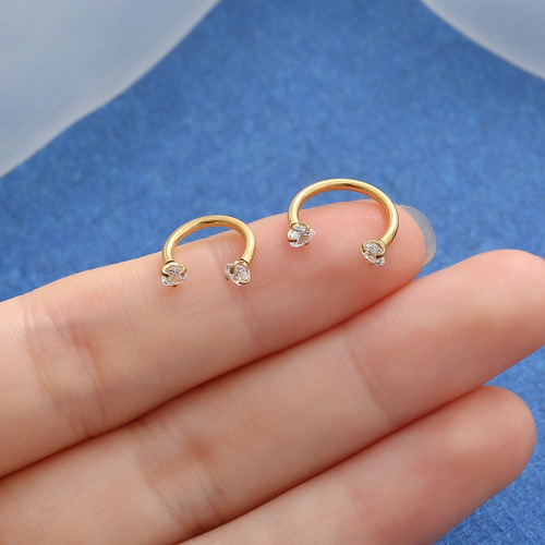 Piercing Helix Ferradura Aço Cirúrgico Zircônia Coração