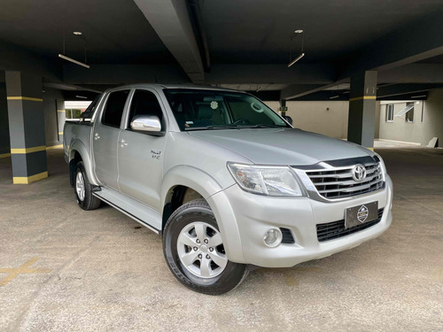 Toyota Hilux 2.7 SRV 4X4 CD 16V FLEX 4P AUTOMÁTICO