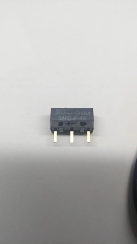 Imagen 2 de 8 de Par Micro Switch Omron D2fc-f-7n Para Mouse Logitech, Razer