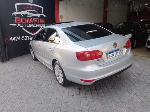 Imagem 11 de 12 de Volkswagen Jetta