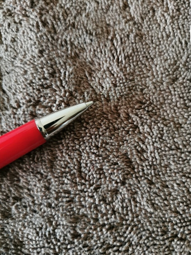 Bolígrafo Montegrappa Parola Rojo, Impecable (Usado)