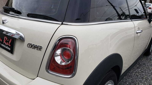Mini Cooper 1.6 16v 2p