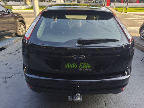 Ford Focus 1.6 GL 8V FLEX 4P MANUAL