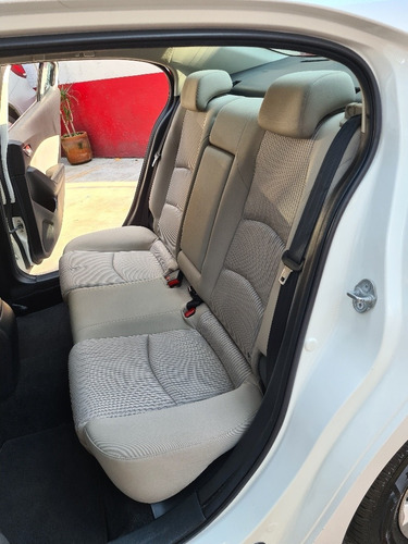 Imagen 8 de 15 de Mazda 3 2015 2.5 S Sedan At