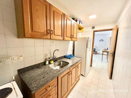 Imagen 7 de 19 de Apartamento En Brava, 2 Dormitorios