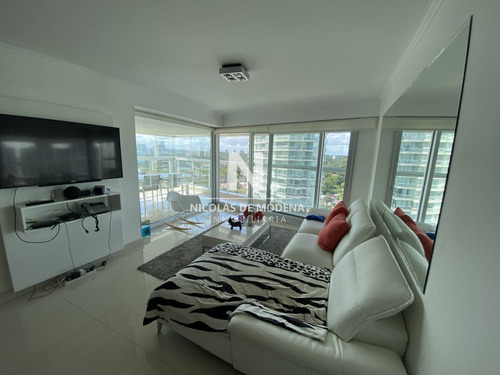 Departamento De 2 Dormitorios En Miami Boulevard, Punta Del Este