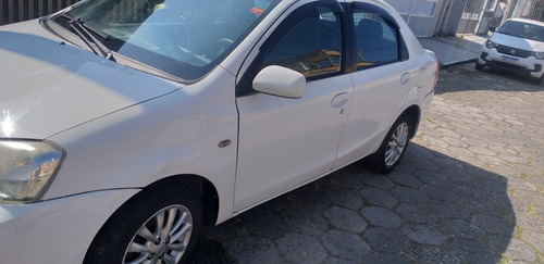 Toyota Etios 1.5 16v Xls 4p