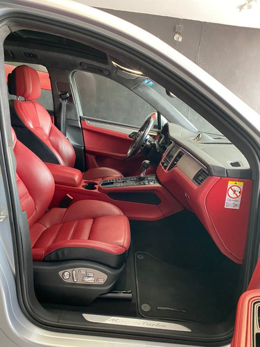 Imagen 9 de 15 de Porsche Macan Turbo 2015