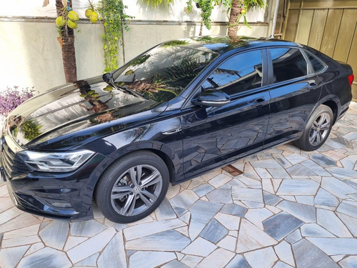 Volkswagen Jetta 1.4 R-line 250 Tsi Flex Aut. 4p