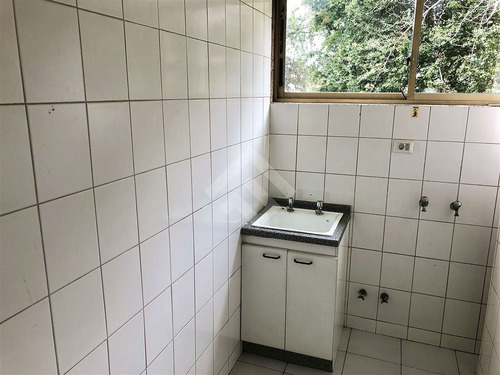 Departamento En Venta De 4d-3b En Las Condes