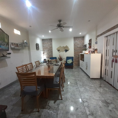Imagen 5 de 14 de Casa Ph En Venta En Parque Avellaneda