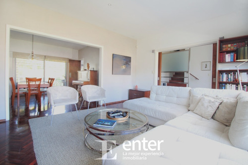Imagen 4 de 25 de Divina - Gran Casa Con Hermoso Jardín- Zona Residencial De Parque Batlle - 4 Dormitorios / 3 Baños Construidos 224 M2 / Terreno 331 M2. Lugar Para Dos Vehículos.