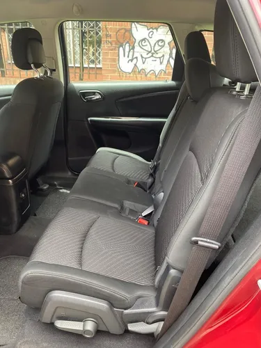 Dodge Journey SE AT 2.4CC AA 4X2
