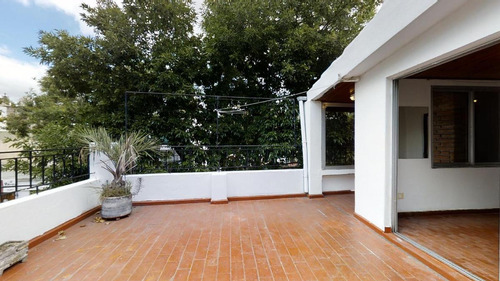 Imagen 1 de 28 de Cómodo Ph Con Terraza En Zona Residencial Del Barrio De Barracas