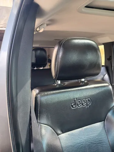 Jeep Liberty Sport 4x2 At