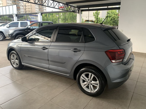 Imagem 10 de 14 de Volkswagen Polo Hatch 1.0 4p Mpi Flex