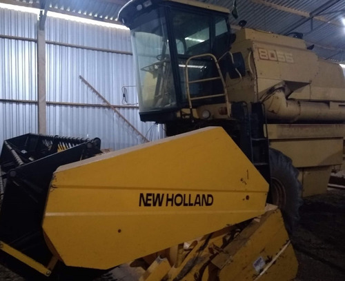 Colheitadeira New Holland 8055 Ano 1992