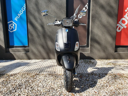 Imagen 3 de 16 de Scooter Vespa Sxl 150 Negra Mate 0km Concesionario Oficial