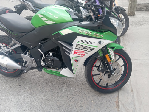 Moto Deportiva Color Verde 200cc