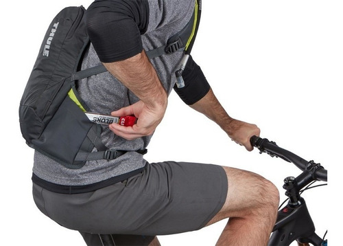 Mochila Camelback Hidratacion Thule Vital 3l Negra/musicarro
