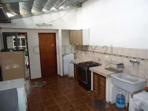 Imagen 25 de 30 de Casa En Venta De 4 Dormitorios En City Bell - La Plata Calle 467 E/ 27 Y 28