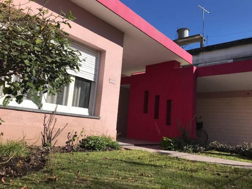 Imagen 3 de 14 de Casa Americana En Venta- 3 Ambientes Con Excelente Fondo- Zona Ituzaingo Norte- Permuta