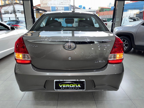Toyota Etios 1.5 XLS SEDAN 16V FLEX 4P AUTOMÁTICO